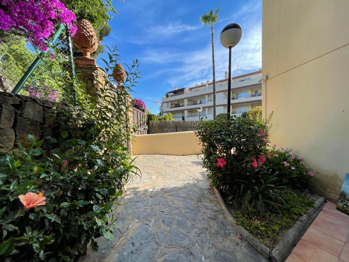 Marbella Pleasant Duplex By Elviria Las Dunas Beach Esterno foto